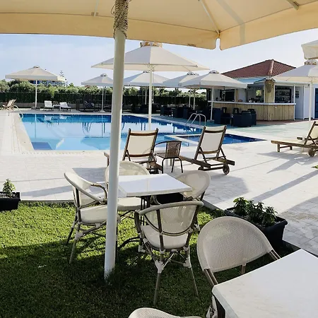 Stomio Villague 3* Filiatrá