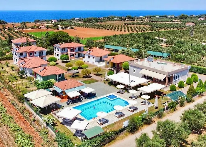 Stomio Villague Aparthotel 3*