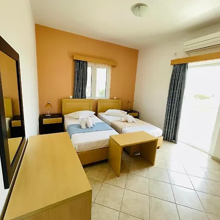 Stomio Villague Aparthotel 3*