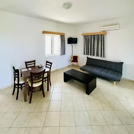 Stomio Villague Appart hôtel Filiatra