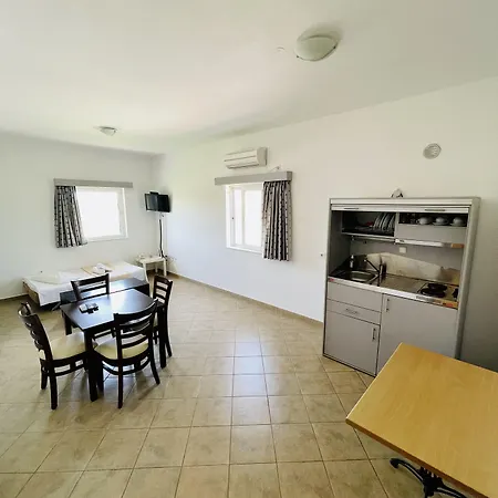 Appart hôtel Stomio Villague 3*