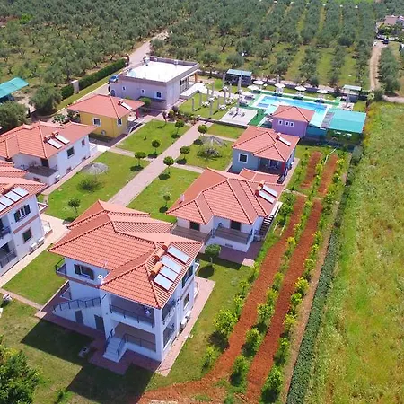 公寓式酒店 Stomio Villague 3*