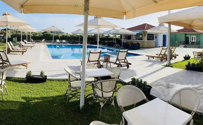 Aparthotel Stomio Villague